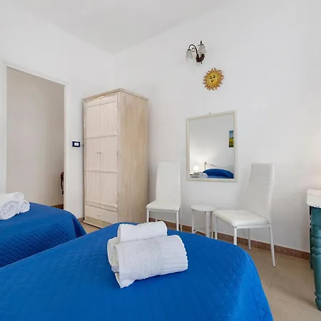 Le Stanze Del Sole Apartment